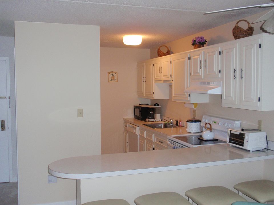 1st image of 935 Ocean Ave APT 629