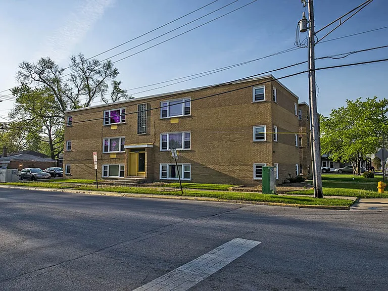 12507 S Ashland Ave — Photo 20