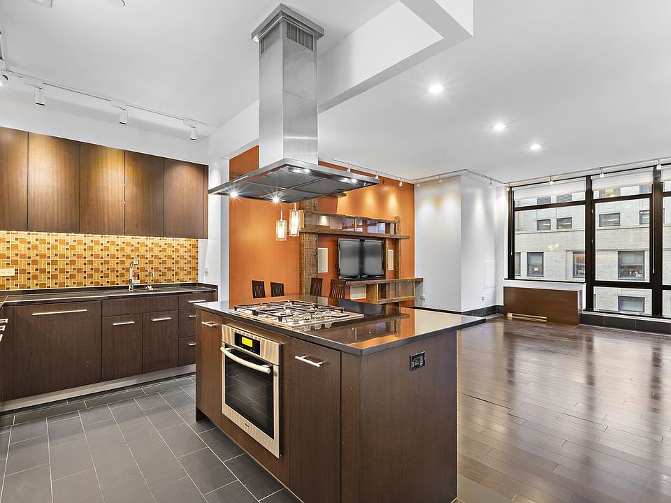 1st image of 40 Broad St APT 16B