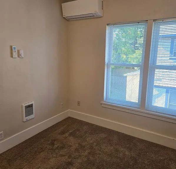 3211 SE 11th Ave #5 — Photo 1