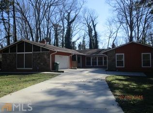 5209 Hidden Hills Ct, Stone Mountain, GA 30088