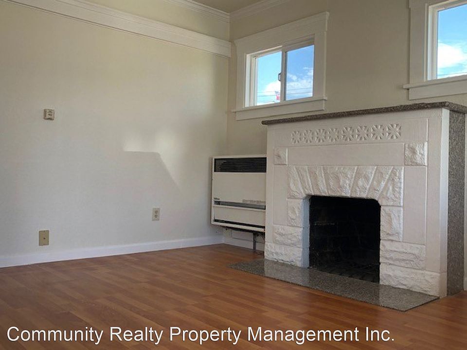 2nd image of 1645 51st Ave