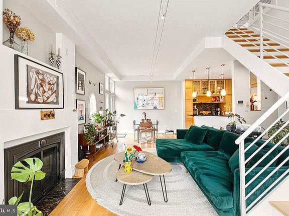 5th image of 2131 10th St NW APT 2