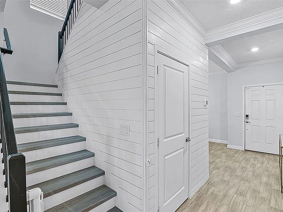 3rd image of 1123 Dora Parc Ln