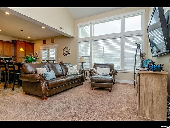 3rd image of 11661 S Stafford View Dr