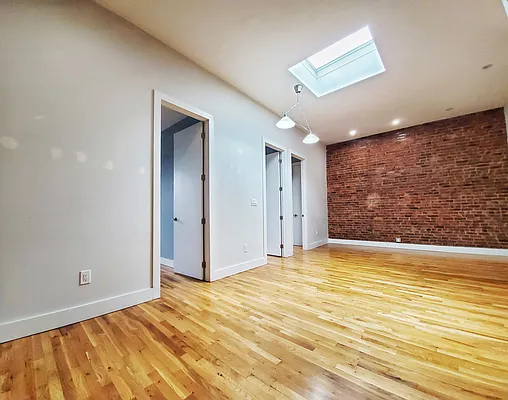 Rented by Nooklyn NYC LLC | media 2