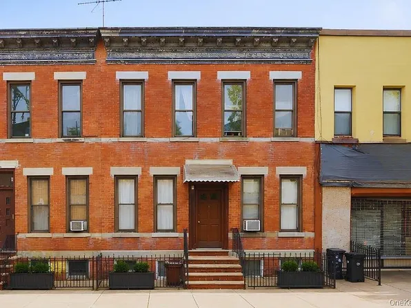 64-15 Myrtle Ave #4, Ridgewood, NY 11385