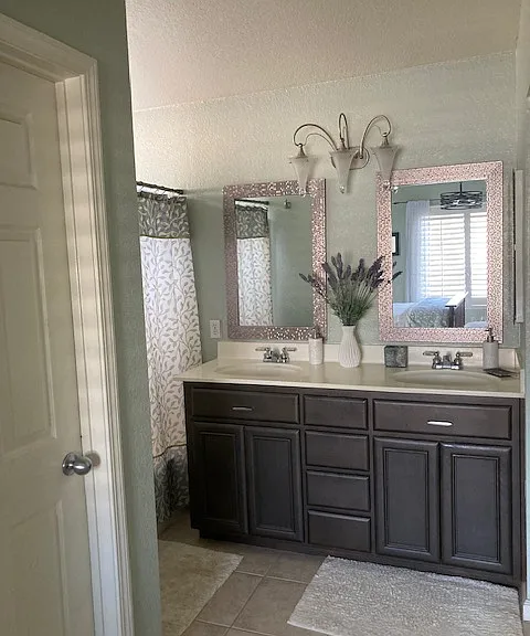 Master Bathroom - double sink vanity.
