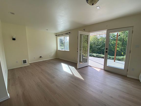 living room/kitchen combo