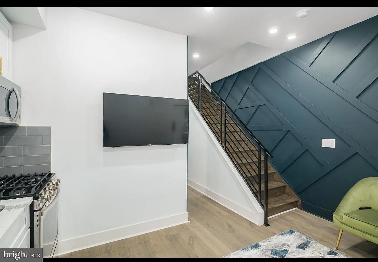 2 bed, 1710 sqft, $1,800 — Photo 4