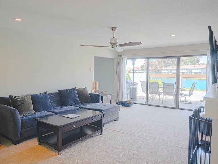 1035 Lido Ln — Photo 2