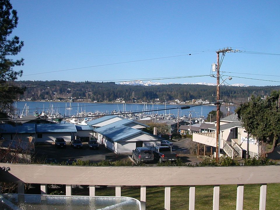 1st image of 18750 Fjord Dr NE