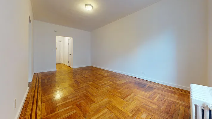 Rented by Bond New York | media 7