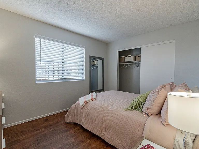 Club Valencia Luxury Apartments — Photo 13