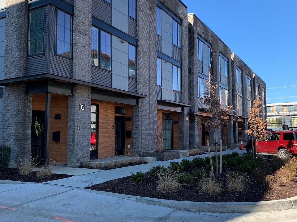 1st image of 32 W 6th St #A