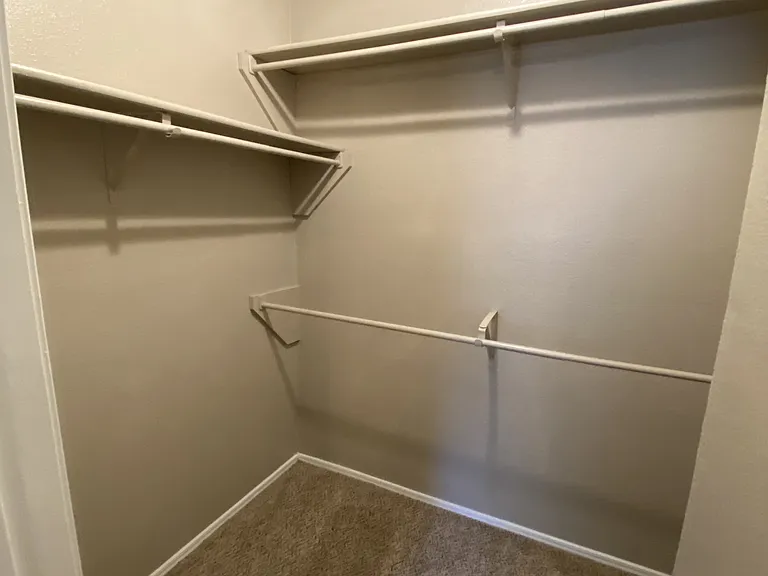 Walnut Creek Apartments — Photo 137