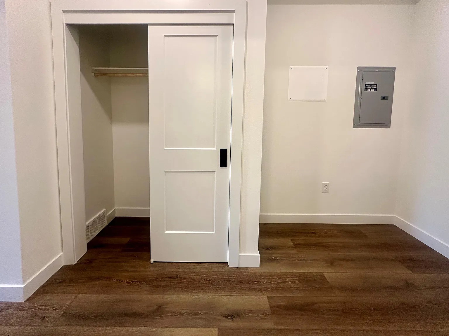 Studio, 443 sqft, $3,000 — Photo 3