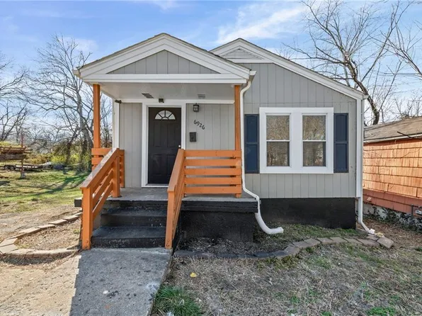 6926 College Ave, Kansas City, MO 64132