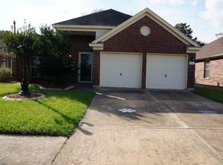 321 N Ranch House Rd, Angleton, TX 77515