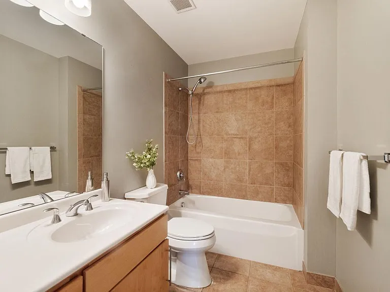 929 Portland Ave #2405 — Photo 15