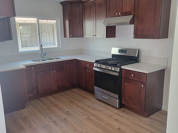 4th image of 232 1/2 N Avenue 58