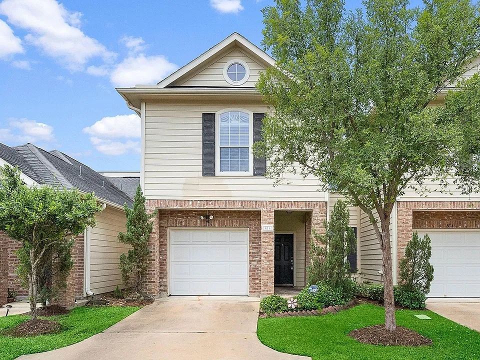 816 Sterling Creek Cir