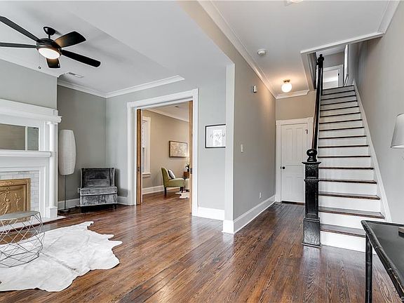 4th image of 3507 E Clay St