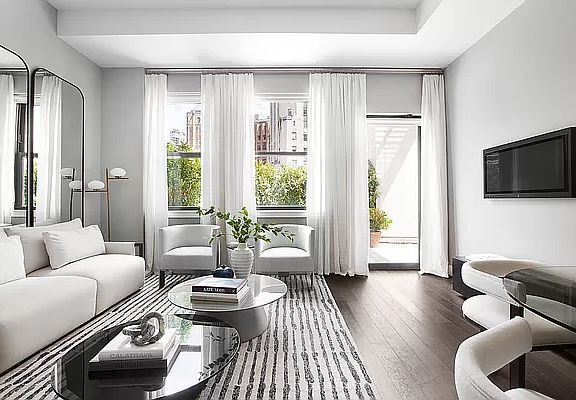 5th image of 25 Broad St Penthouse 2-C