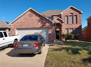 9441 Navarro St, Crowley, TX 76036