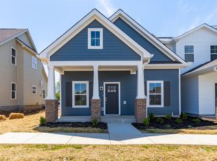939 Ashland Place Dr, Nashville, TN 37218