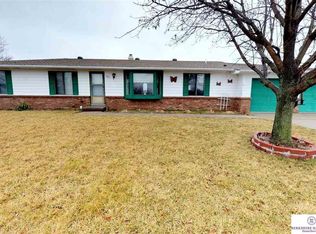 907 Valley View St, Valley, NE 68064