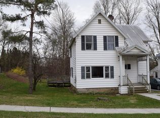 32 Brainerd St, Saint Albans, VT 05478