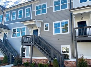 3779 Oxford Cir, Doraville, GA 30340