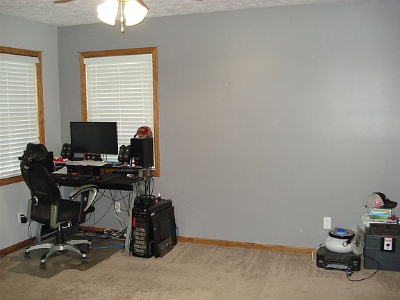 5th image of 308 S McGill St