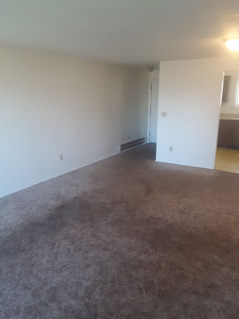 27 Cherry St C, Colstrip, MT 59323 Zillow