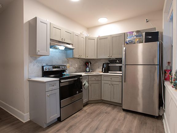 2nd image of 3023 B St #1A