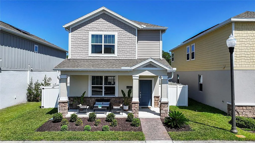3 bed, 2.5 bath, 1930 sqft, $2,950 — Photo 1