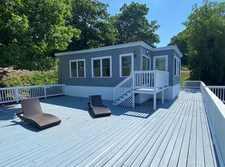 19 Oak Ter, Kittery, ME 03904