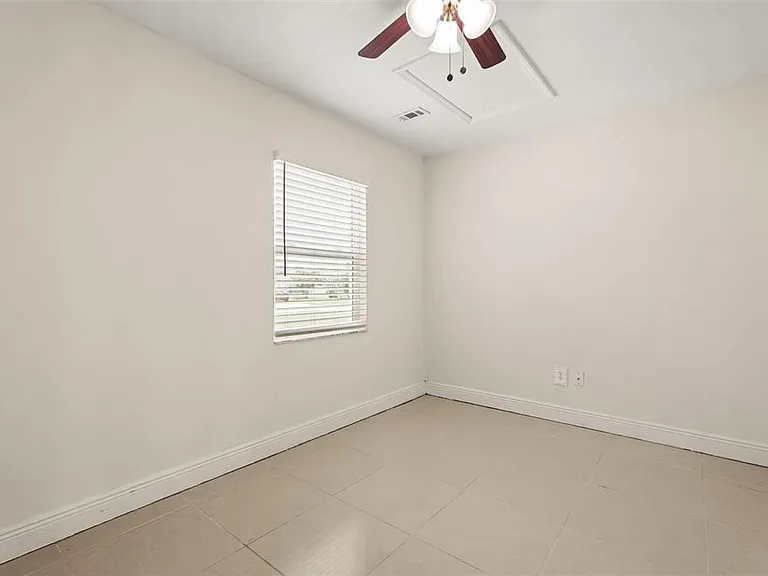 948 Ocala Woods Ln — Photo 19