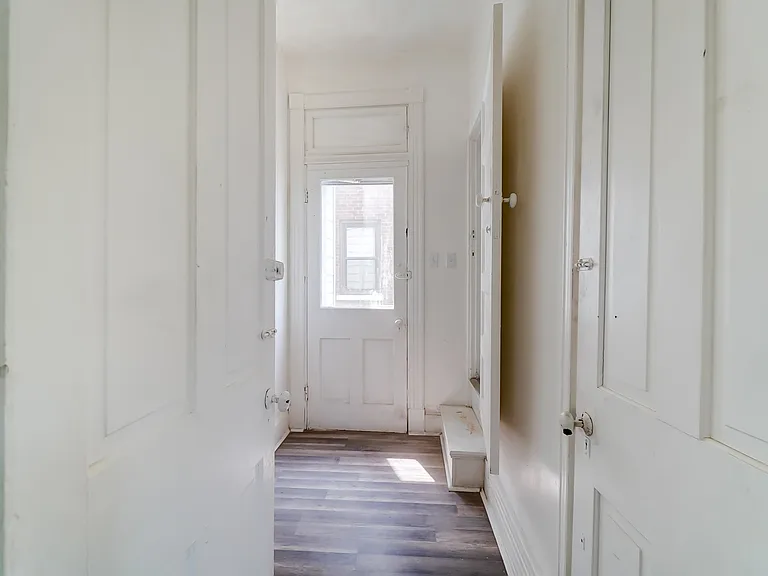 1768 Williams Ave — Photo 45