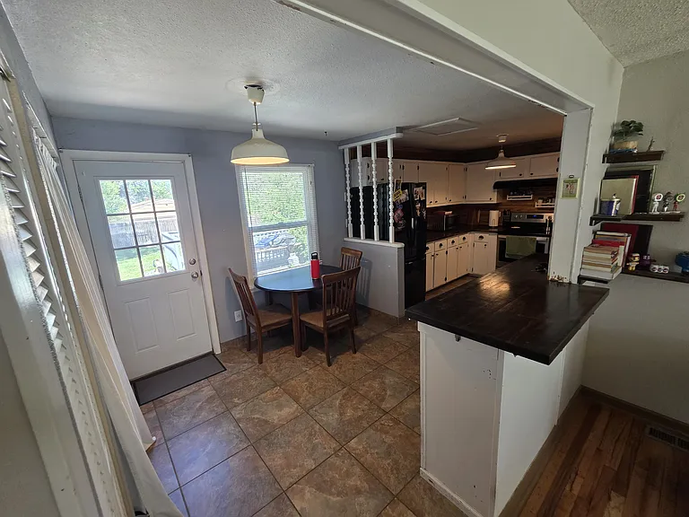 4355 S Fox St — Photo 17