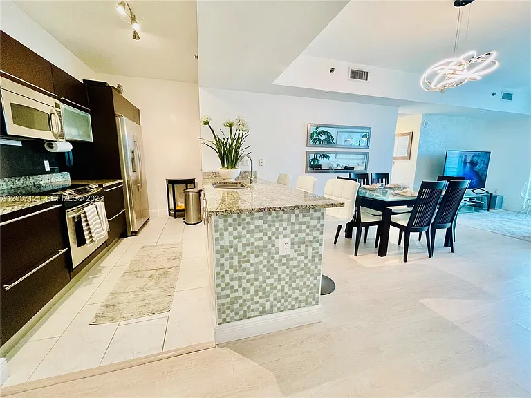 950 Brickell Bay Dr #2601 — Photo 4