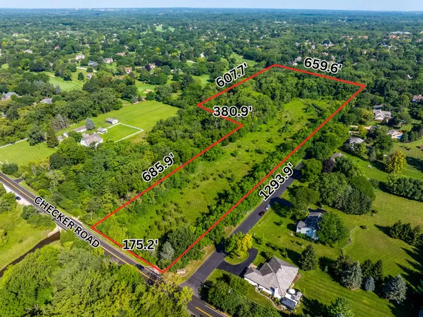 1889 Checker Rd, Long Grove, IL 60047