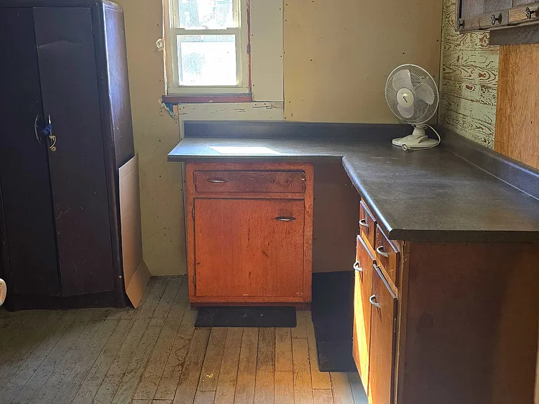 406 Saint Julian St — Photo 38