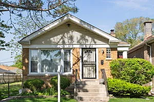 8720 S Euclid Ave photo 1