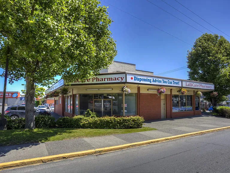 880-890 Esquimalt Rd #880 — Photo 16