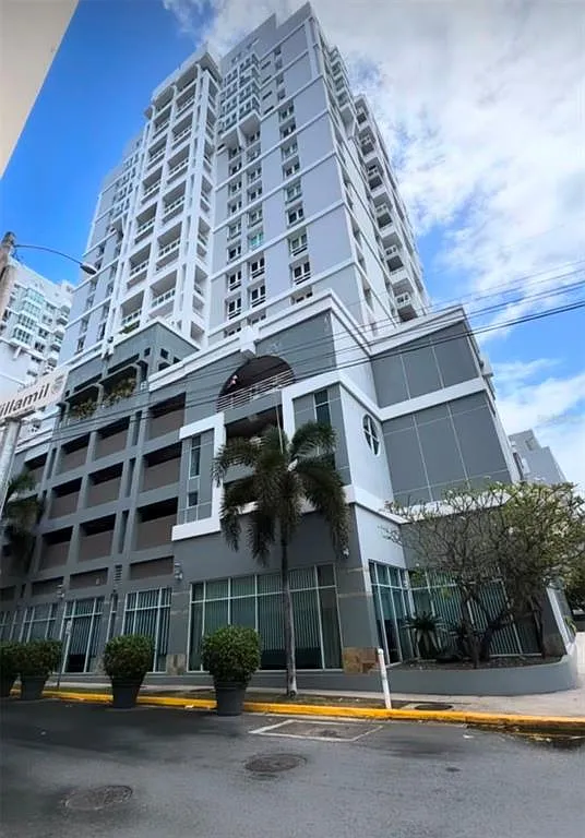 2 bed, 2.0 bath, 1400 sqft, $4,500 — Photo 1