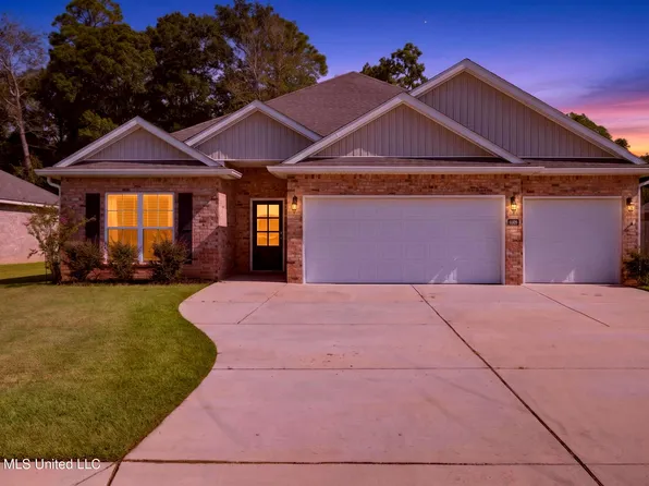 8009 Crawford Dr, Long Beach, MS 39560