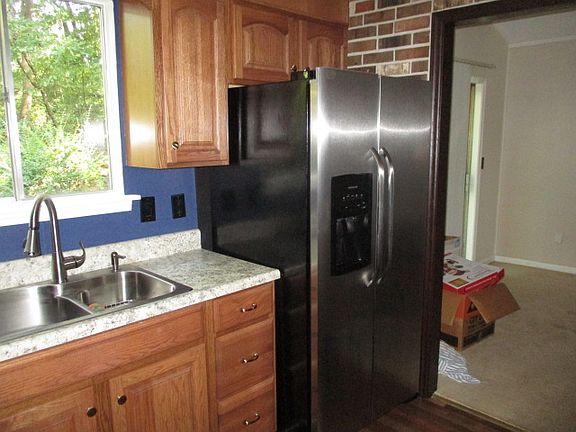 4th image of 3840 Mark Ln