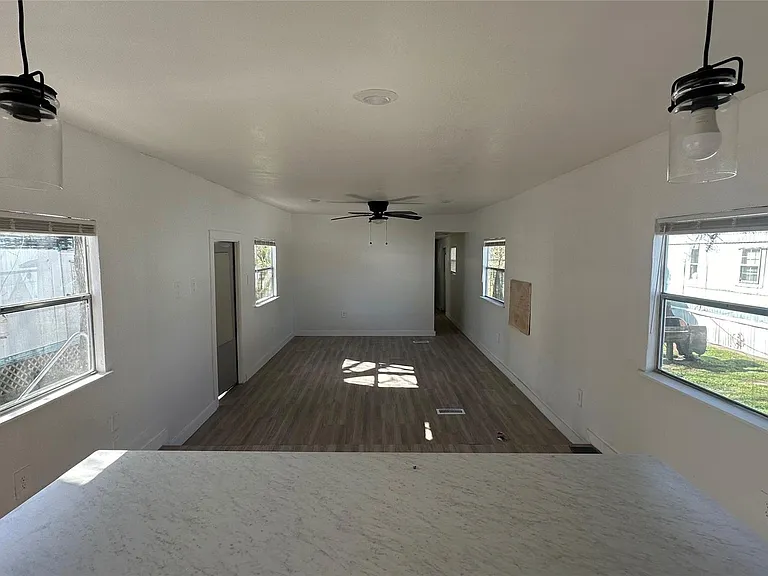 510 N Shirley St #6 — Photo 6